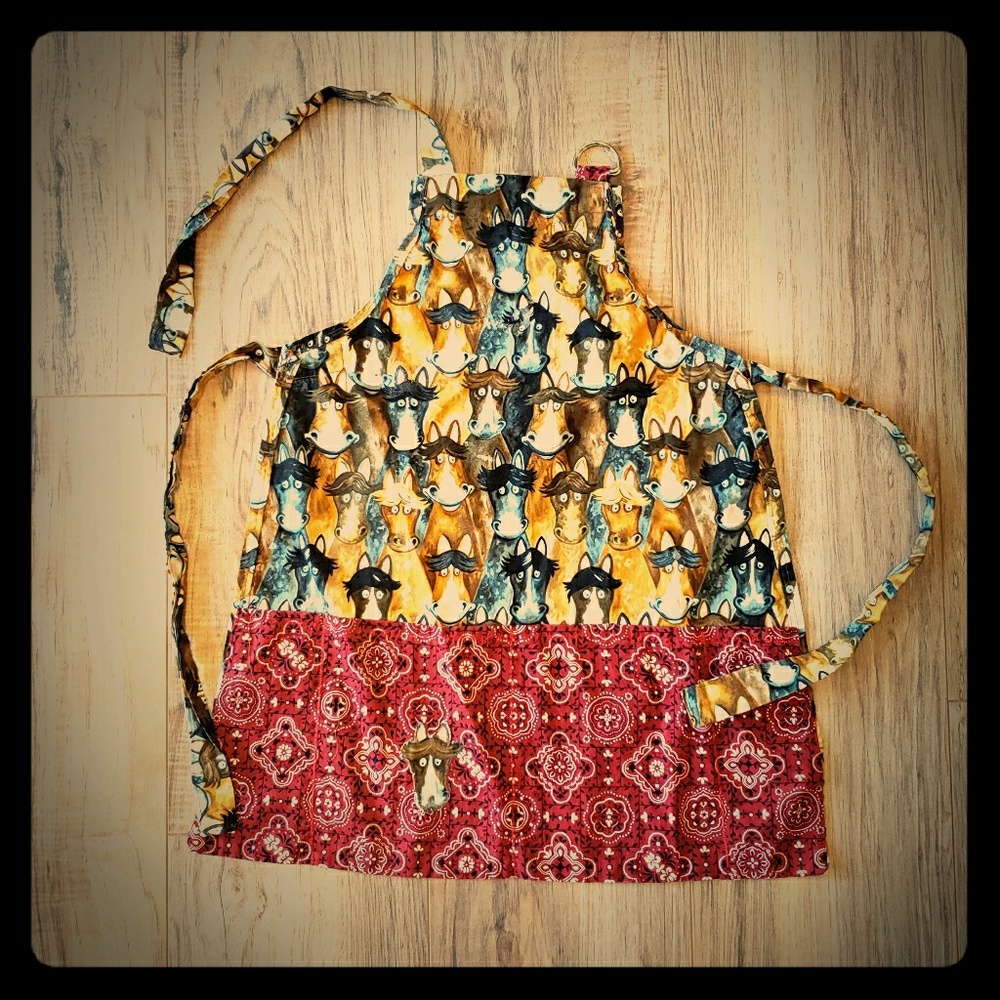Kids apron with horse print and bandana size 5